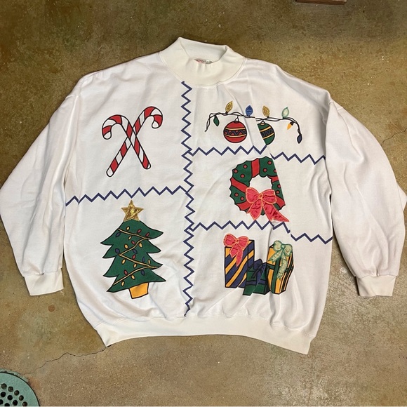 Vintage Christmas sweatshirt! - Picture 3 of 6